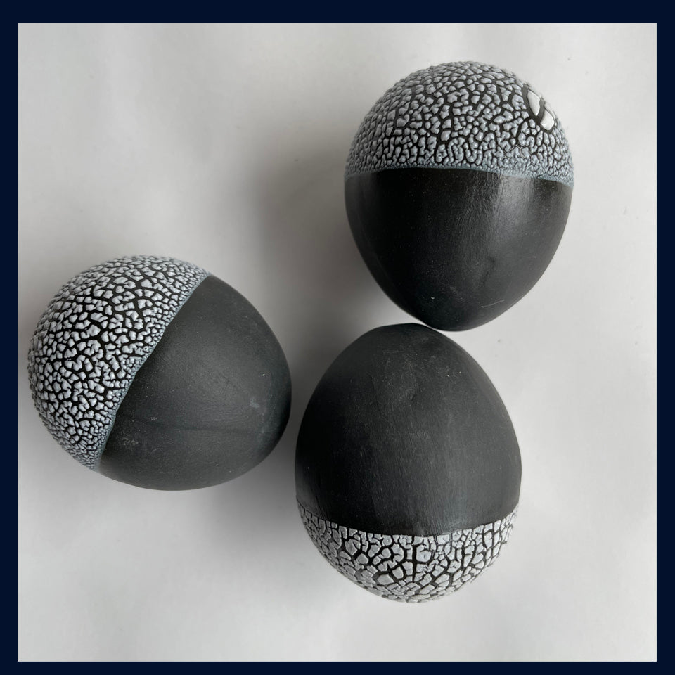 Ceramic Egg (medium): Ceramic Sculpture by Jillian Riley