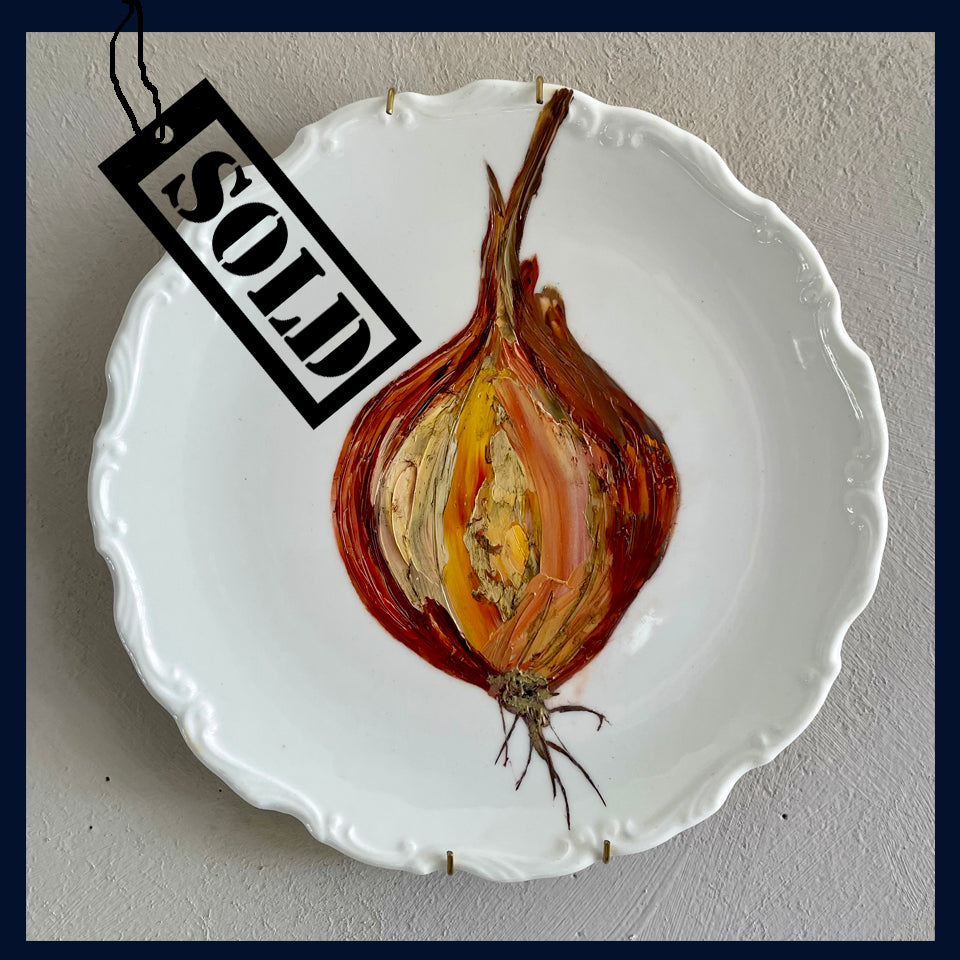 SOLD Plated: original fine art oil painting on a vintage salad plate - onion (4)
