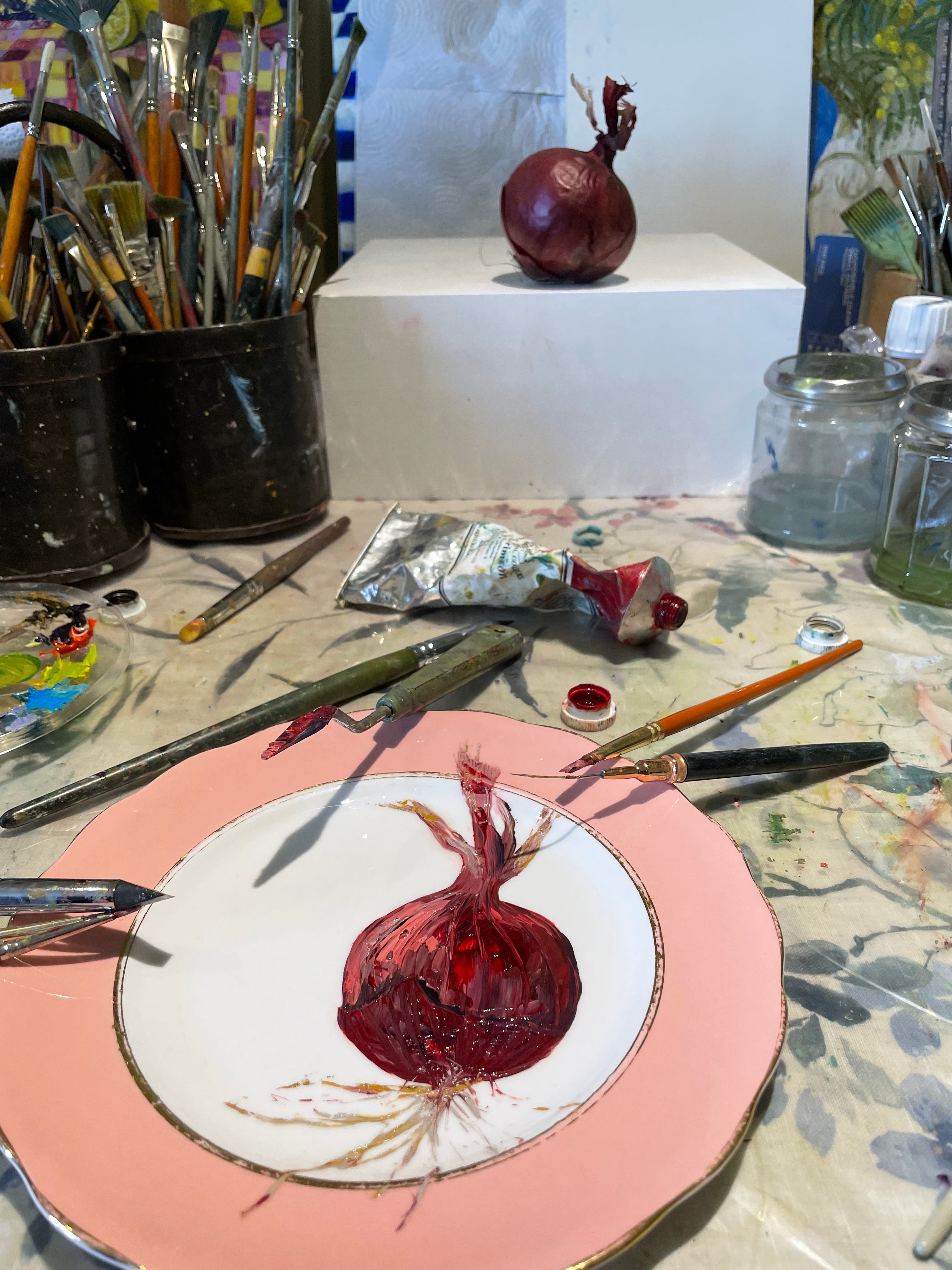 Original oil painting on a pink vintage Colclough salad plate - red onion